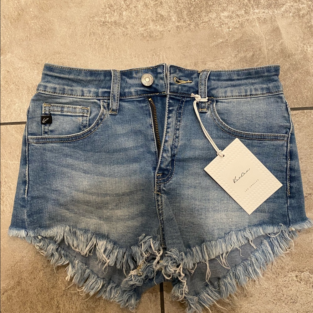 KanCan Jean shorts size 26 new with tags